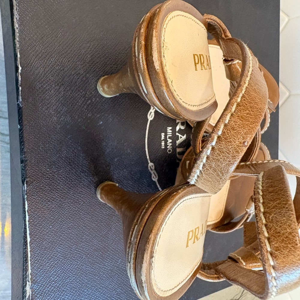 Prada Women's Tan Leather Heels sandals size 8.5 with box - Picture 6 of 10
